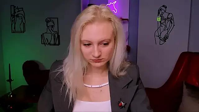 Freechat madam_uliis on StripChat