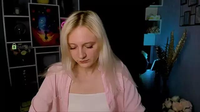 Freechat madam_uliis on StripChat