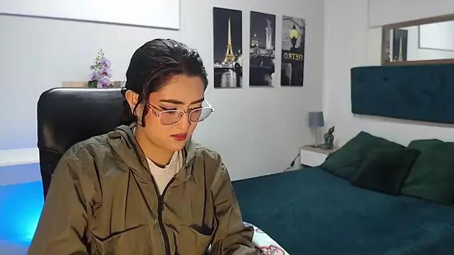 madame_lottie from StripChat is Freechat