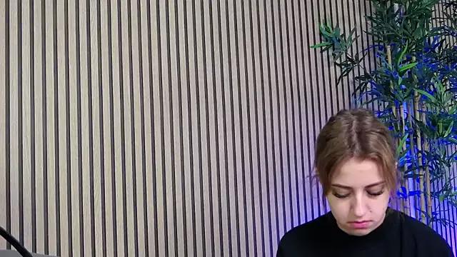 MaddieRay from StripChat is Freechat