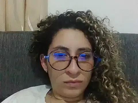 MaddyRosse_ from StripChat is Freechat