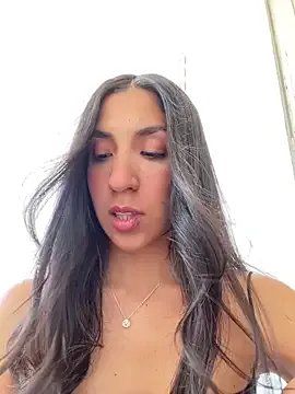 Freechat MaddyX__ on StripChat