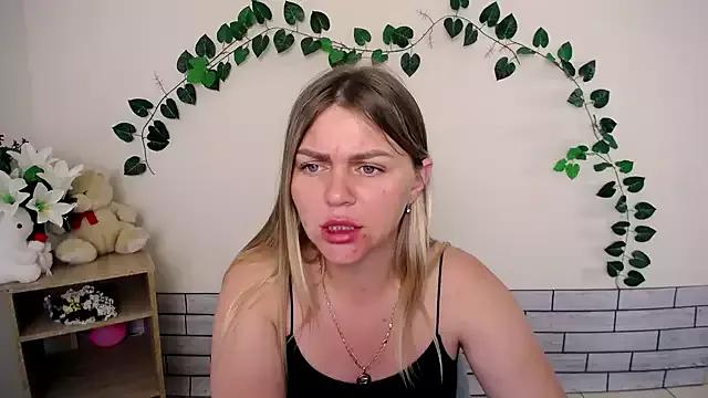 Magic_Katarina_ from StripChat is Freechat