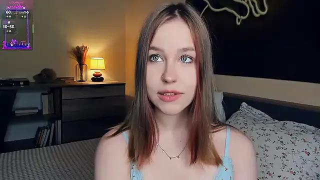 StripChat MaliaBourraine is Private MaliaBourraine — Take off my top