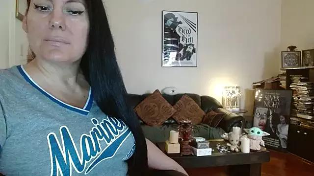 mandaloriangirls from StripChat is Freechat