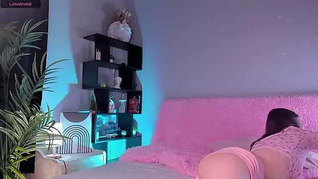 Mara_foulk from StripChat is Freechat