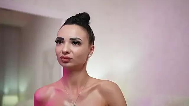 MaraJolie from StripChat is Freechat