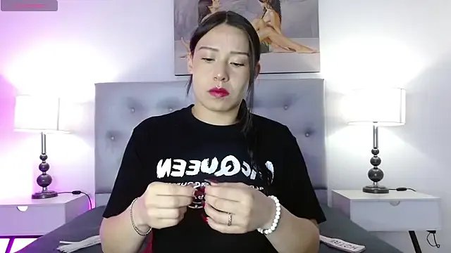 Freechat Mariaaam_ on StripChat