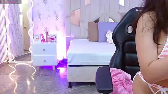 Private MARIANA_TAY1 on StripChat