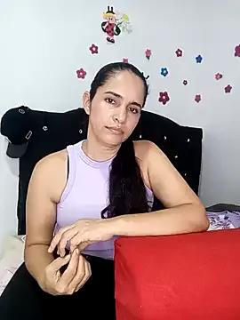 marianahot12 from StripChat is Freechat