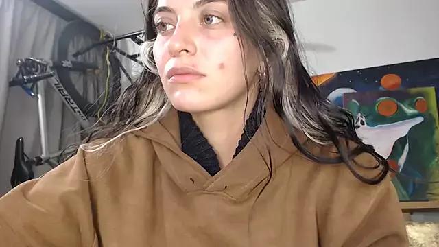 mariecam420 from StripChat is Freechat