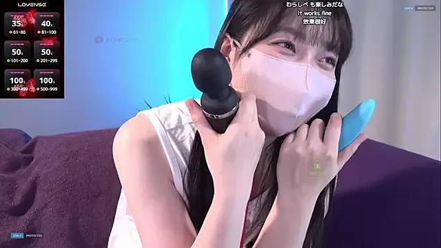 Freechat Marin_00 on StripChat