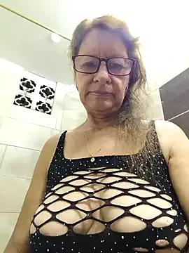 MaryeLunna from StripChat is Freechat