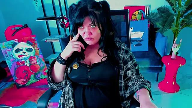 MaryHarrys from StripChat is Freechat