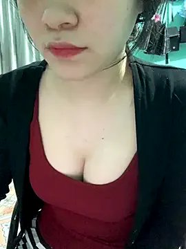 Freechat May2k2 on StripChat