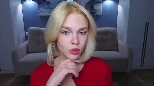 Maya_Morrow from StripChat is Freechat