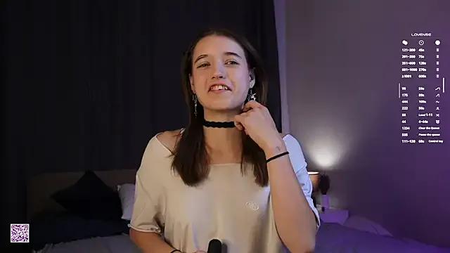 MeganAckerman from StripChat is Freechat