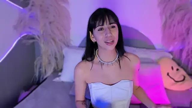 Melaniee_bae_ from StripChat is Freechat