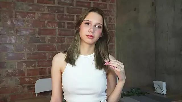 MelanyPak from StripChat is Freechat