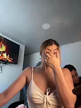 Melissa_coll from StripChat is Freechat