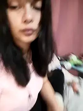 Freechat mia__katt on StripChat