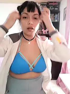 Freechat mia__katt on StripChat