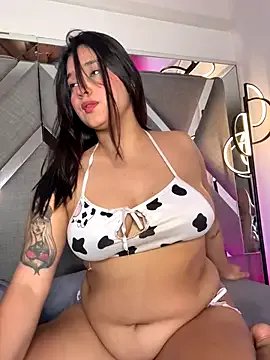 Freechat mia_everly on StripChat