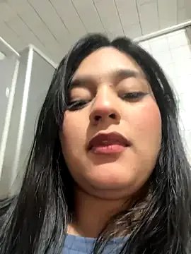 Freechat mia_everly on StripChat