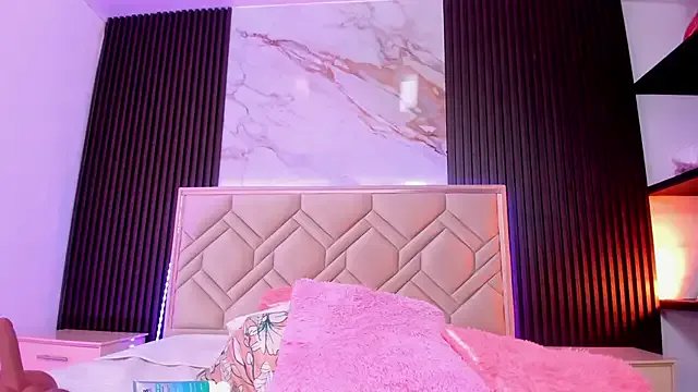 Freechat MiaaFarrel on StripChat