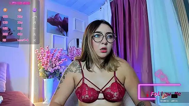 miaawild from StripChat is Freechat