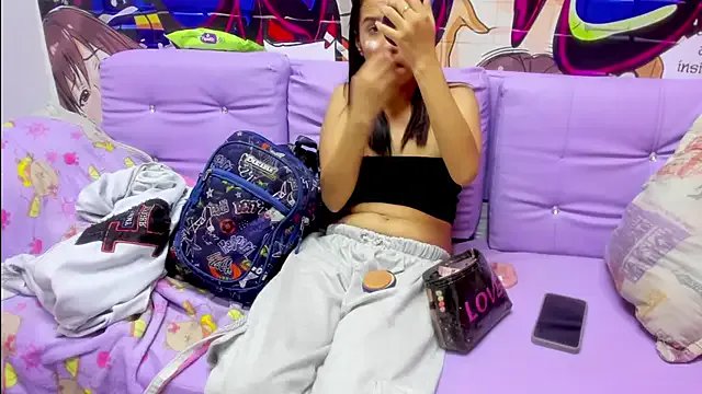 Freechat miacam-hot on StripChat