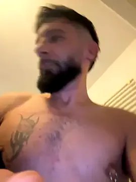 Freechat Michel_huge on StripChat