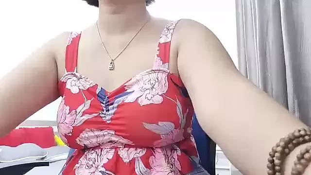 MichiLovely from StripChat is Freechat