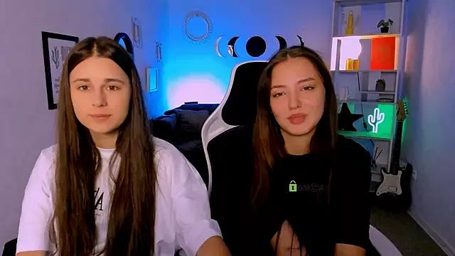 miki-niki from StripChat