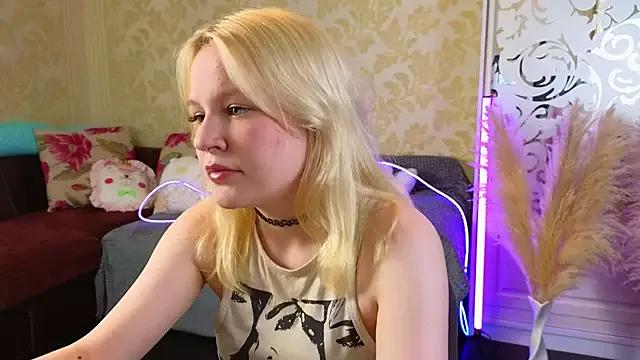 Mila_Lioness from StripChat is Freechat