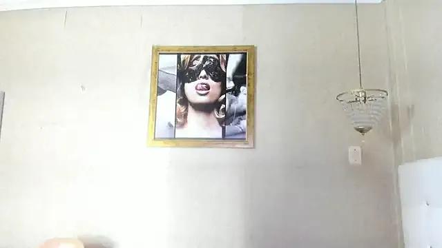 Miladiosa from StripChat is Freechat