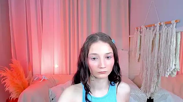 MilliMouse from StripChat is Freechat