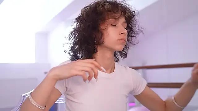 Freechat MimiLicks on StripChat