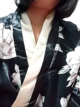 Minh32love from StripChat is Freechat