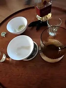 StripChat MissCandyliciouss is Freechat MissCandyliciouss — Playing with the milkman