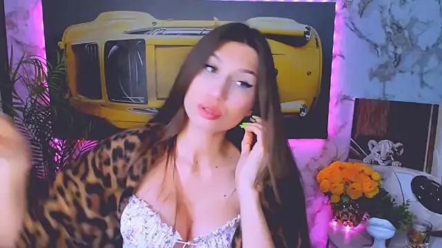 Freechat Mollyinyourmind on StripChat