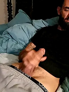 Freechat momentum2023 on StripChat