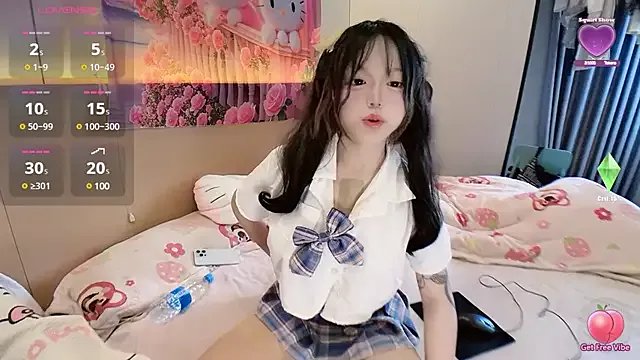 momo-2580 on StripChat 