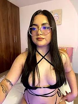montmariana from StripChat is Freechat