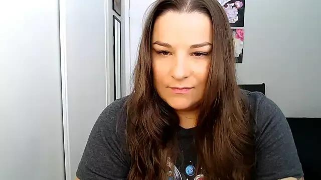 MoonBalloons from StripChat