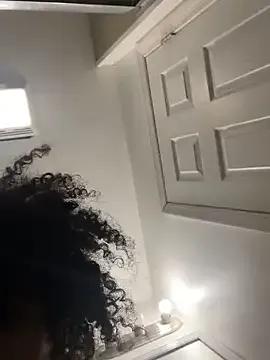 Mrlaythedickdown from StripChat is Freechat