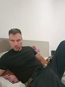 mrlyuis from StripChat is Freechat