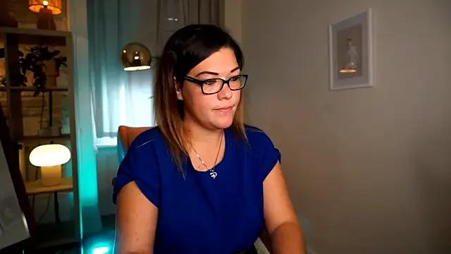 mrs_fllowerr from StripChat is Freechat