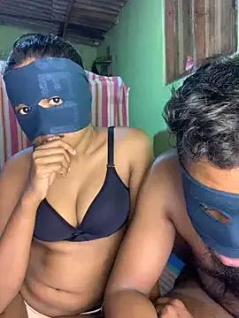 Private Nadi67_ on StripChat