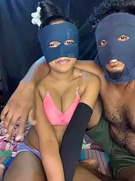 Private Nadi67_ on StripChat